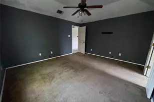 517 Birch St, Crowley, TX 76036 - Photo 33