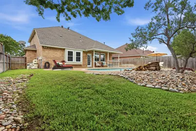 807 Huebner Way, Burleson, TX 76028 - Photo 39