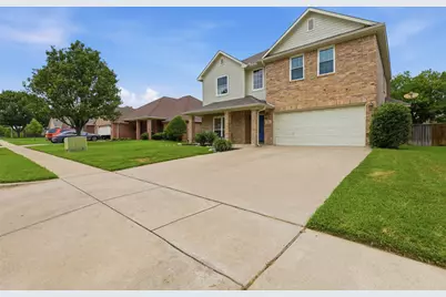 807 Huebner Way, Burleson, TX 76028 - Photo 3