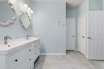 807 Huebner Way, Burleson, TX 76028 - Photo 37