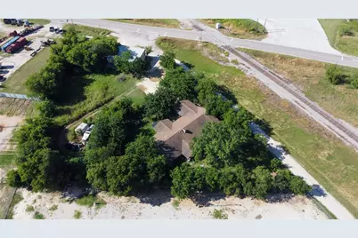 110 Lake Road, Bridgeport, TX 76426 - Photo 3