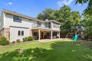 2303 Fall River Dr, Arlington, TX 76006 - Photo 15