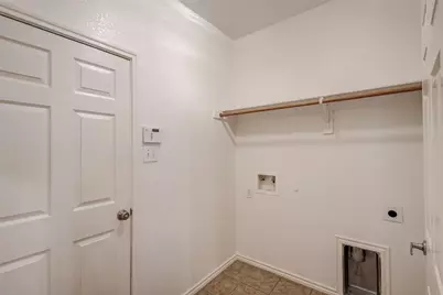 7048 Summit Parc Drive, Dallas, TX 75249 - Photo 9