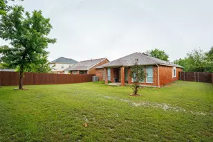 7048 Summit Parc Dr, Dallas, TX 75249 - Photo 15