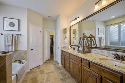 5204 Fringetree Drive, McKinney, TX 75071 - Photo 19