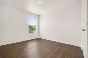 1966 Courtside Dr, Dallas, TX 75051 - Photo 25