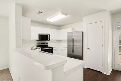 1966 Courtside Drive, Dallas, TX 75051 - Photo 7
