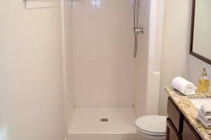 3505 Hanover Ln, Irving, TX 75062 - Photo 7