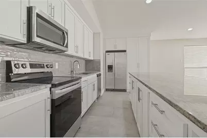 3505 Hanover Lane, Irving, TX 75062 - Photo 3