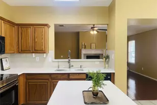 209 Moonlight Dr, Euless, TX 76039 - Photo 7