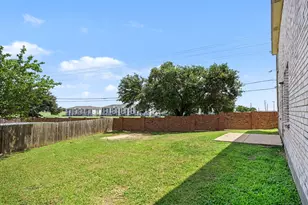 14847 Canyon Ridge Dr, Balch Springs, TX 75180 - Photo 23
