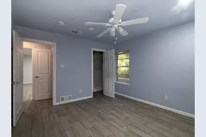 605 Blue Lake Drive, Fort Worth, TX 76103 - Photo 31