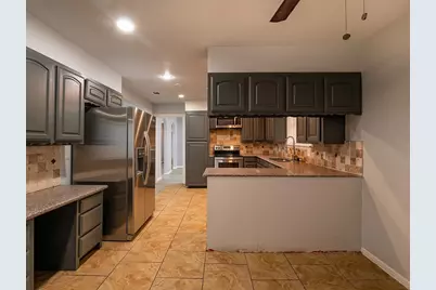 605 Blue Lake Drive, Fort Worth, TX 76103 - Photo 23