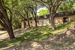 605 Blue Lake Dr, Fort Worth, TX 76103 - Photo 35