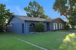 1721 Melrose St, Garland, TX 75042 - Photo 3