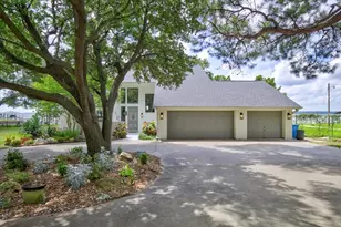 103 Island Beach Rd, Gun Barrel City, TX 75156 - Photo 29