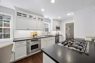 7030 Town N Dr, Dallas, TX 75231 - Photo 11