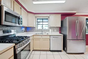 1911 Devonshire Dr, Arlington, TX 76015 - Photo 7