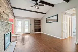 1911 Devonshire Dr, Arlington, TX 76015 - Photo 3