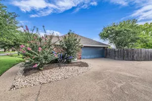 1304 Darbyton Dr, Hewitt, TX 76643 - Photo 5