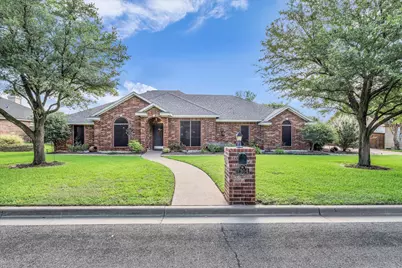 1304 Darbyton Drive, Hewitt, TX 76643 - Photo 3
