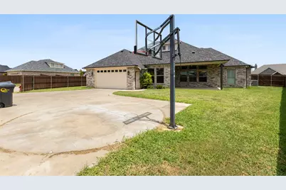 1520 Bent Creek Drive, Cleburne, TX 76033 - Photo 21