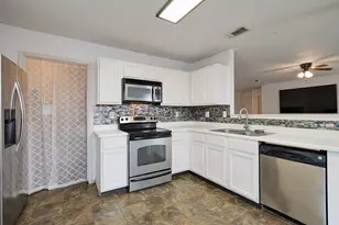 5600 Wiltshire Dr, Fort Worth, TX 76135 - Photo 11