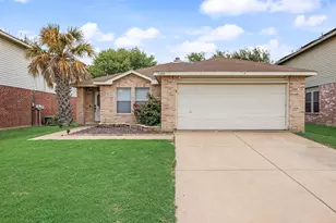 5600 Wiltshire Dr, Fort Worth, TX 76135 - Photo 1