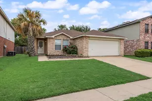 5600 Wiltshire Dr, Fort Worth, TX 76135 - Photo 1