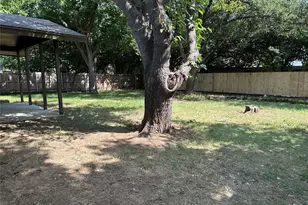 909 Kelley Dr, Everman, TX 76140 - Photo 29