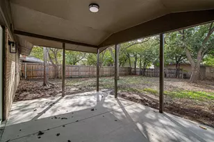 909 Kelley Dr, Everman, TX 76140 - Photo 23
