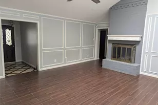 1816 Crooked Ln, Fort Worth, TX 76112 - Photo 5