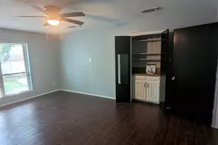 1816 Crooked Ln, Fort Worth, TX 76112 - Photo 23