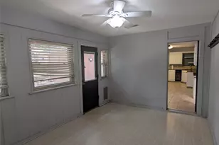 1816 Crooked Ln, Fort Worth, TX 76112 - Photo 21