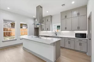 173 W Shore, Lewisville, TX 75057 - Photo 11