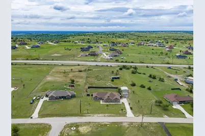1032 Justin Drive, Springtown, TX 76082 - Photo 3