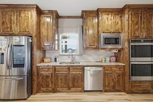 1032 Justin Dr, Springtown, TX 76082 - Photo 9
