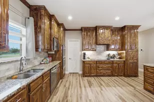 1032 Justin Dr, Springtown, TX 76082 - Photo 7