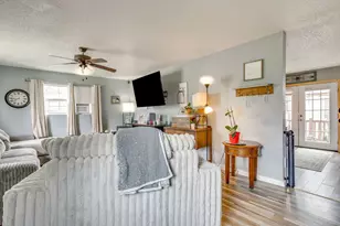 203 E Henderson St, Itasca, TX 76055 - Photo 11
