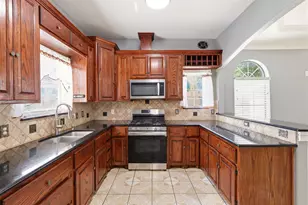 3129 New Haven St, Irving, TX 75062 - Photo 13
