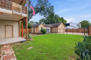 3129 New Haven St, Irving, TX 75062 - Photo 3
