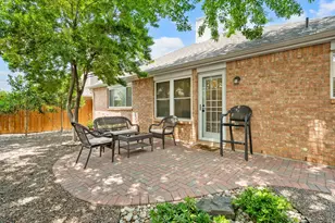 1916 Pine Ridge Dr, Bedford, TX 76021 - Photo 19