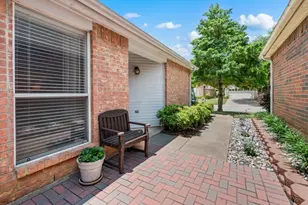 1916 Pine Ridge Dr, Bedford, TX 76021 - Photo 5