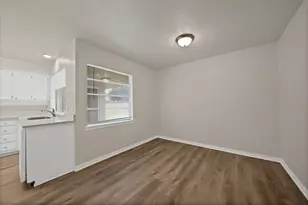 502 Pine Bluff Dr, Lewisville, TX 75067 - Photo 9