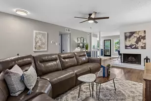 3108 Woodbridge Dr, Bedford, TX 76021 - Photo 3