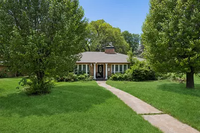 724 W Five Mile Parkway, Dallas, TX 75224 - Photo 1