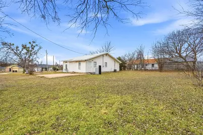 1412 Chase Avenue, Cleburne, TX 76031 - Photo 21