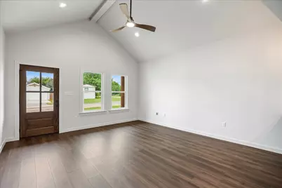 2603 Creekview Drive, Granbury, TX 76048 - Photo 9