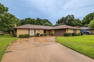 4533 Cinnamon Hill Dr, Fort Worth, TX 76133 - Photo 1