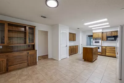 4533 Cinnamon Hill Drive, Fort Worth, TX 76133 - Photo 3